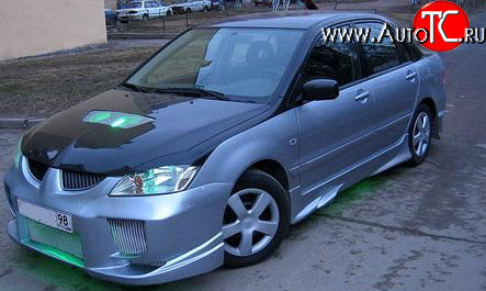 6 699 р. Передний бампер OS Mitsubishi Lancer 9 1-ый рестайлинг седан (2003-2005)  с доставкой в г. Омск