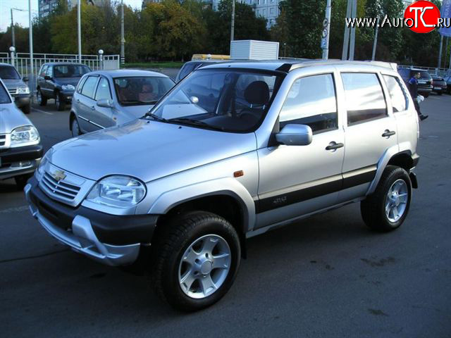 889 р. Накладки на зеркала Трофи после 2005 г.в  Chevrolet Niva  2123 (2002-2008), Лада 2123 (Нива Шевроле) (2002-2008) (Неокрашенные)  с доставкой в г. Омск