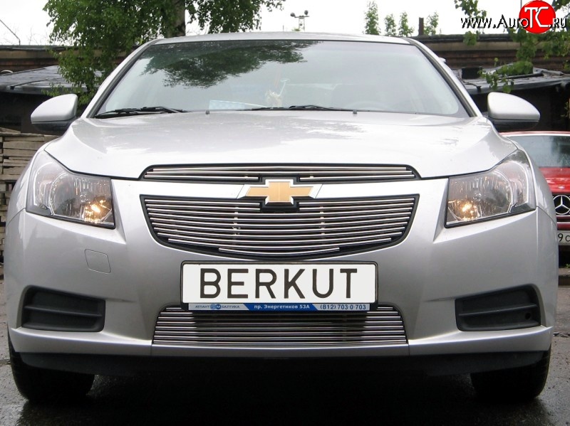 4 399 р. Декоративная вставка воздухозаборника Berkut Chevrolet Cruze J300 седан рестайлинг (2012-2015)  с доставкой в г. Омск