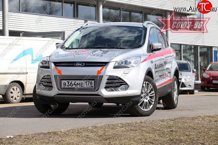 6 209 р. Декоративный элемент воздухозаборника Souz-96 (d10) Ford Kuga 2 дорестайлинг (2013-2016)  с доставкой в г. Омск