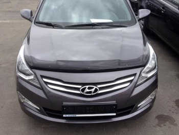 2 879 р. Дефлектор капота SIM Hyundai Solaris RBr седан рестайлинг (2014-2017)  с доставкой в г. Омск. Увеличить фотографию 1