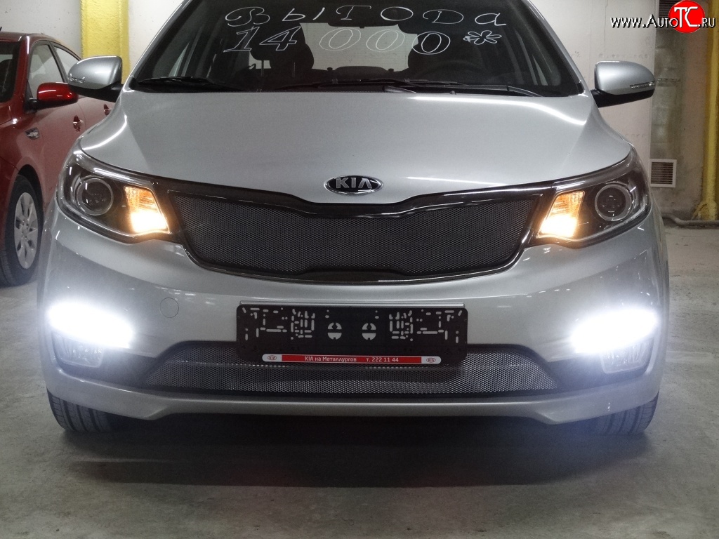 1 539 р. Нижняя сетка на бампер Russtal (хром)  KIA Rio  3 QB (2015-2017) рестайлинг седан, рестайлингхэтчбек5дв.  с доставкой в г. Омск