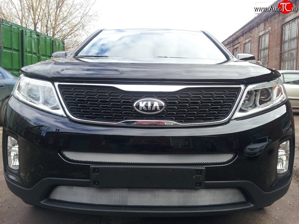 1 539 р. Нижняя сетка на бампер Russtal (хром)  KIA Sorento  XM (2012-2015) рестайлинг  с доставкой в г. Омск