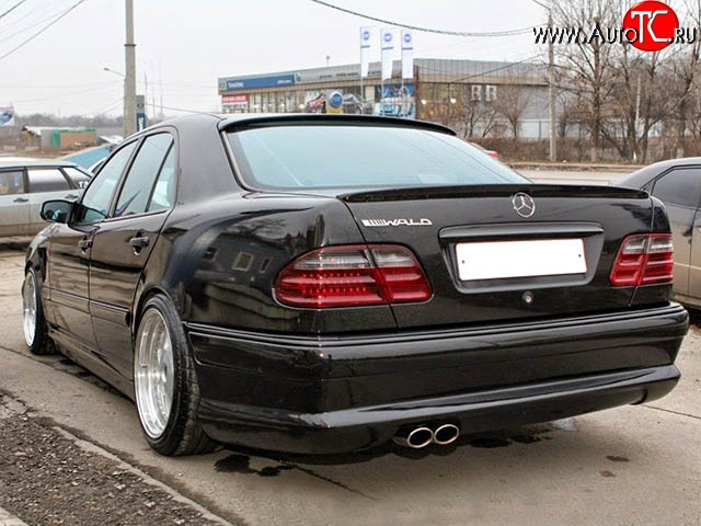 8 399 р. Задний бампер (дорестайлинг) Wald Mercedes-Benz E-Class W210 дорестайлинг седан (1996-1999)  с доставкой в г. Омск