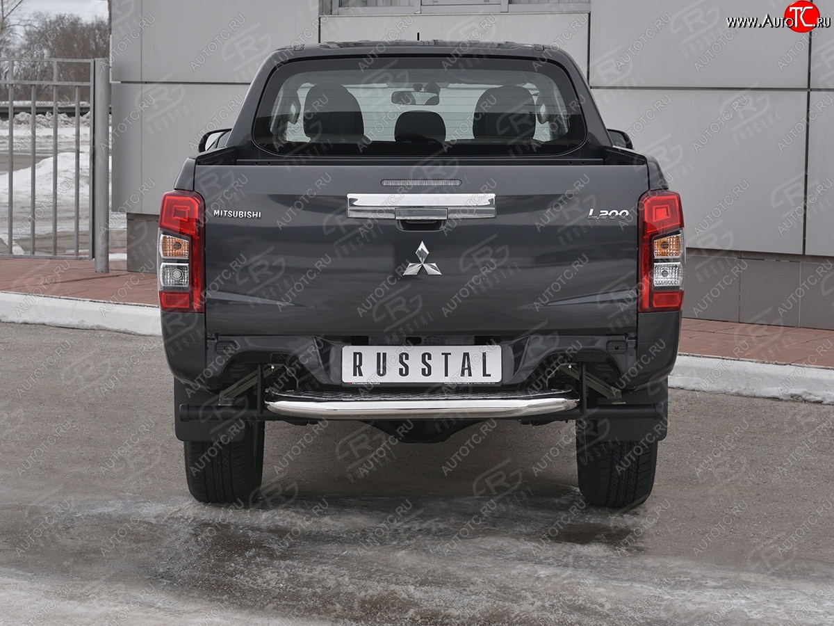 21 999 р. Защита заднего бампера (Ø63 мм, короткая) RUSSTAL  Mitsubishi L200  5 KK,KL (2018-2022) рестайлинг (Лист алюминиевый, труба - нержавейка)  с доставкой в г. Омск