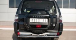 Защита заднего бампера (Ø63 и 42 мм, нержавейка) Russtal Mitsubishi Pajero 4 V90 2-ой рестайлинг (2014-2020)