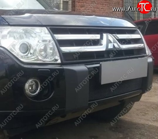 1 469 р. Защитная решётка в воздуховод автомобиля Russtal (черная)  Mitsubishi Pajero ( 4 V90,  4 V80) (2006-2011) дорестайлинг, дорестайлинг  с доставкой в г. Омск