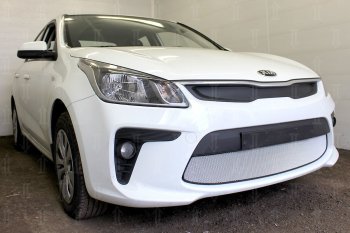 3 299 р. Защитная сетка в бампер (низ, ячейка 3х7 мм) Alfeco Стандарт  KIA Rio  4 FB (2016-2020) дорестайлинг седан (Хром)  с доставкой в г. Омск. Увеличить фотографию 2