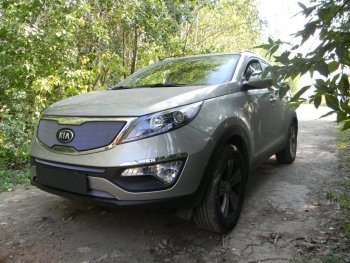 2 799 р. Защитная сетка в бампер (низ, ячейка 3х7 мм) Alfeco Стандарт  KIA Sportage  3 SL (2010-2016) дорестайлинг, рестайлинг (Хром)  с доставкой в г. Омск. Увеличить фотографию 3