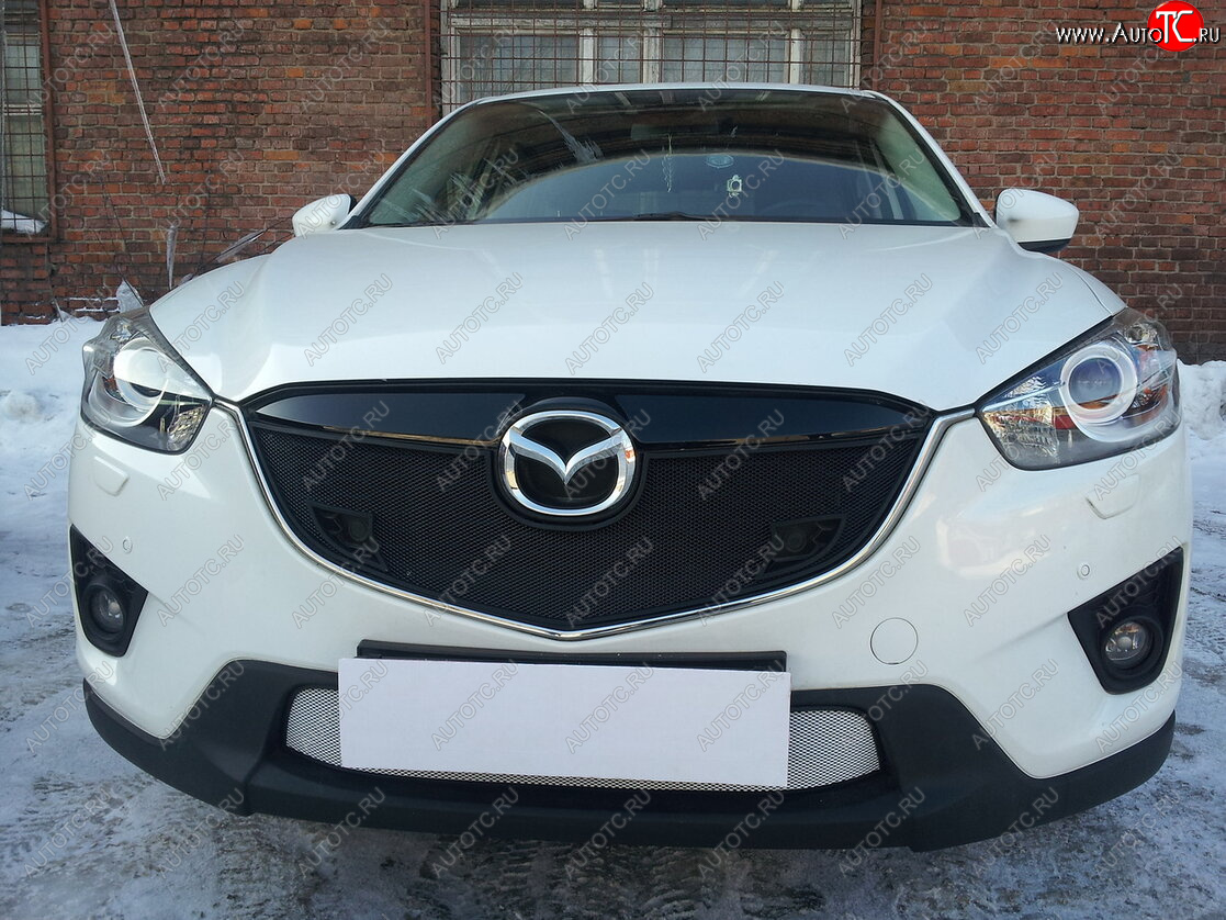 3 099 р. Защитная сетка в бампер (низ, ячейка 3х7 мм) Alfeco Стандарт  Mazda CX-5  KE (2011-2014) дорестайлинг (Хром)  с доставкой в г. Омск