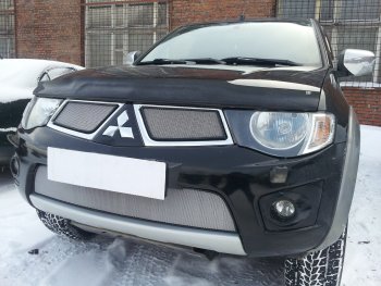 3 279 р. Защитная сетка в бампер (низ, ячейка 3х7 мм) Alfeco Стандарт  Mitsubishi L200  4 - Pajero Sport  PB (Хром)  с доставкой в г. Омск. Увеличить фотографию 2