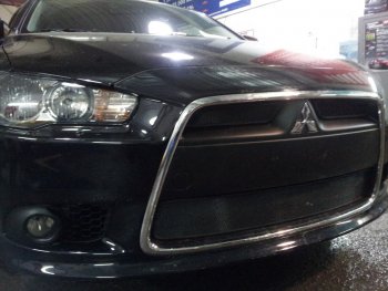 5 899 р. Защитная сетка в бампер (3 части, ячейка 3х7 мм) Alfeco Стандарт  Mitsubishi Lancer  10 (2011-2017) седан рестайлинг, хэтчбек 5 дв рестайлинг (Чёрная)  с доставкой в г. Омск. Увеличить фотографию 3