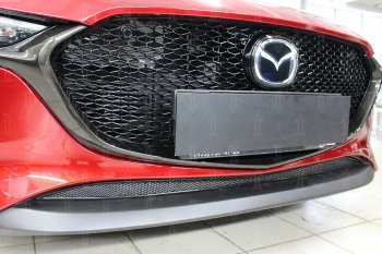 3 599 р. Защитная сетка в бампер (низ, ячейка 4х10 мм) Alfeco Премиум Mazda 3/Axela BP хэтчбэк (2019-2024) (Чёрная)  с доставкой в г. Омск. Увеличить фотографию 3