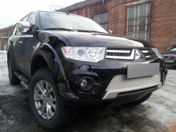 4 299 р. Защитная сетка в бампер (низ, ячейка 4х10 мм) Alfeco Премиум Mitsubishi L200 4  рестайлинг (2013-2016) (Хром)  с доставкой в г. Омск. Увеличить фотографию 4