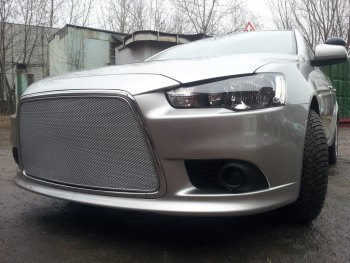 5 999 р. Защитная сетка в бампер (ячейка 3х7 мм) Alfeco Стандарт Mitsubishi Lancer 10 хэтчбек 5 дв рестайлинг (2011-2017) (Хром)  с доставкой в г. Омск. Увеличить фотографию 2