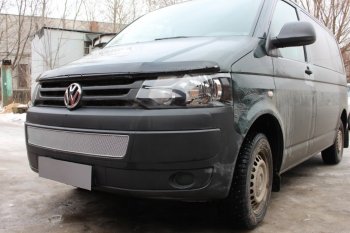 4 299 р. Защитная сетка в бампер (низ, ячейка 4х10 мм) Стрелка11 Премиум Volkswagen Transporter T5 рестайлинг (2009-2015) (Хром)  с доставкой в г. Омск. Увеличить фотографию 3