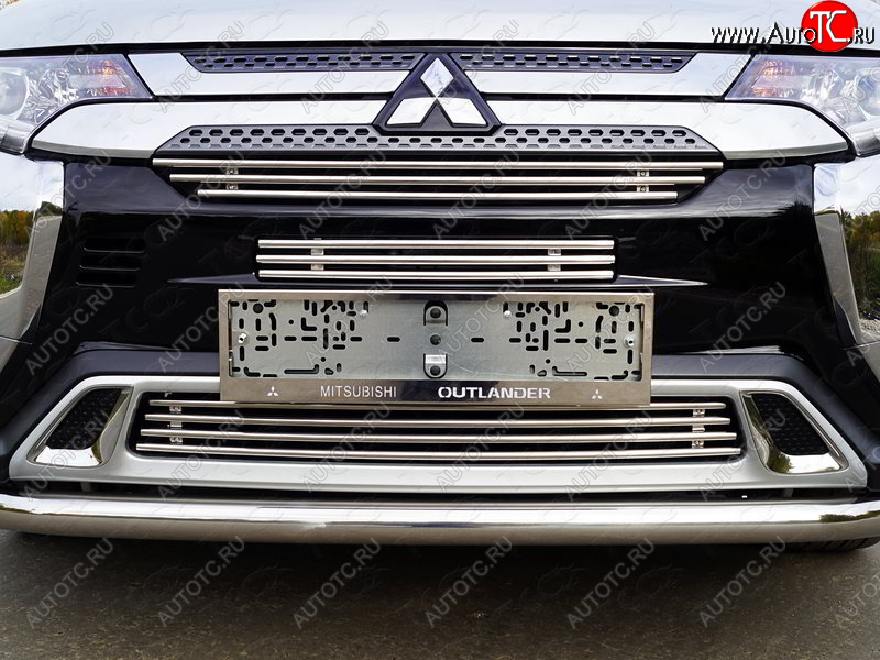 7 699 р. Верхняя декоративная вставка решетки радиатора ТСС Тюнинг  Mitsubishi Outlander  GF (2018-2022) 3-ий рестайлинг (d 12 мм)  с доставкой в г. Омск