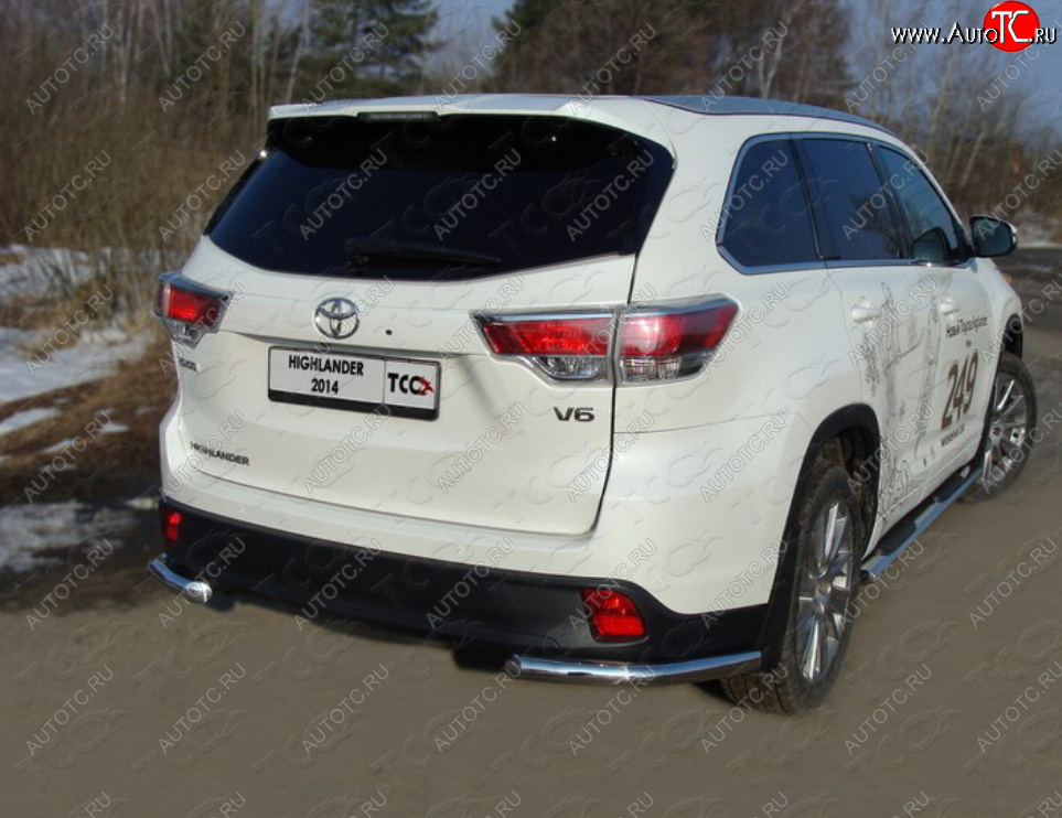 19 549 р. Защита заднего бампера (уголки, d60,3 мм) TCC  Toyota Highlander  XU50 (2013-2017) дорестайлинг  с доставкой в г. Омск