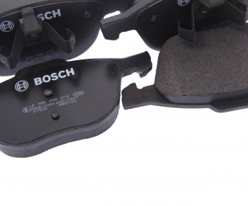 2 499 р. Колодки тормозные передние (4шт.) BOSCH Ford Focus 2 хэтчбэк 3 дв. рестайлинг (2007-2011)  с доставкой в г. Омск. Увеличить фотографию 2