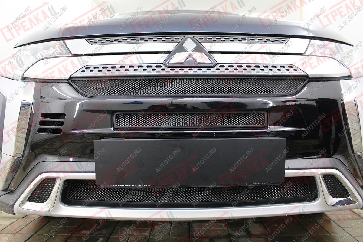 6 199 р. Защита радиатора (3 части с парктроником) Стрелка11 Стандарт  Mitsubishi Outlander  GF (2018-2022) 3-ий рестайлинг (черная)  с доставкой в г. Омск