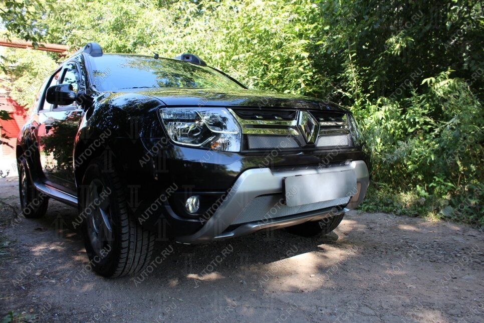 2 689 р. Защита радиатора (верх) Стрелка11 Стандарт  Renault Duster  HS (2015-2021) рестайлинг (хром)  с доставкой в г. Омск