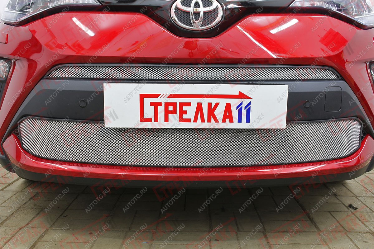 2 279 р. Защита радиатора (верх) Стрелка11 Стандарт  Toyota C-HR  NGX10, ZGX10 (2019-2024) рестайлинг (хром)  с доставкой в г. Омск