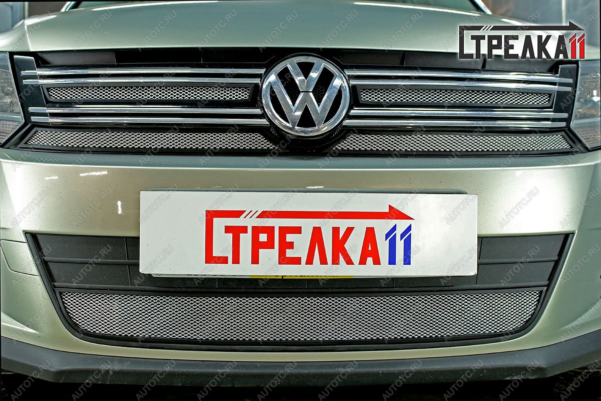 4 099 р. Защита радиатора (верх 4 части) Стрелка11 Стандарт  Volkswagen Tiguan  NF (2011-2017) рестайлинг (хром)  с доставкой в г. Омск