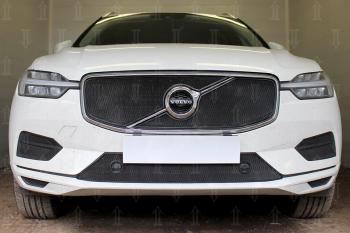 3 499 р. Защита радиатора (Inscription) (верх 2 части) Стрелка11 Стандарт  Volvo XC60 (2017-2022) (черная)  с доставкой в г. Омск. Увеличить фотографию 2