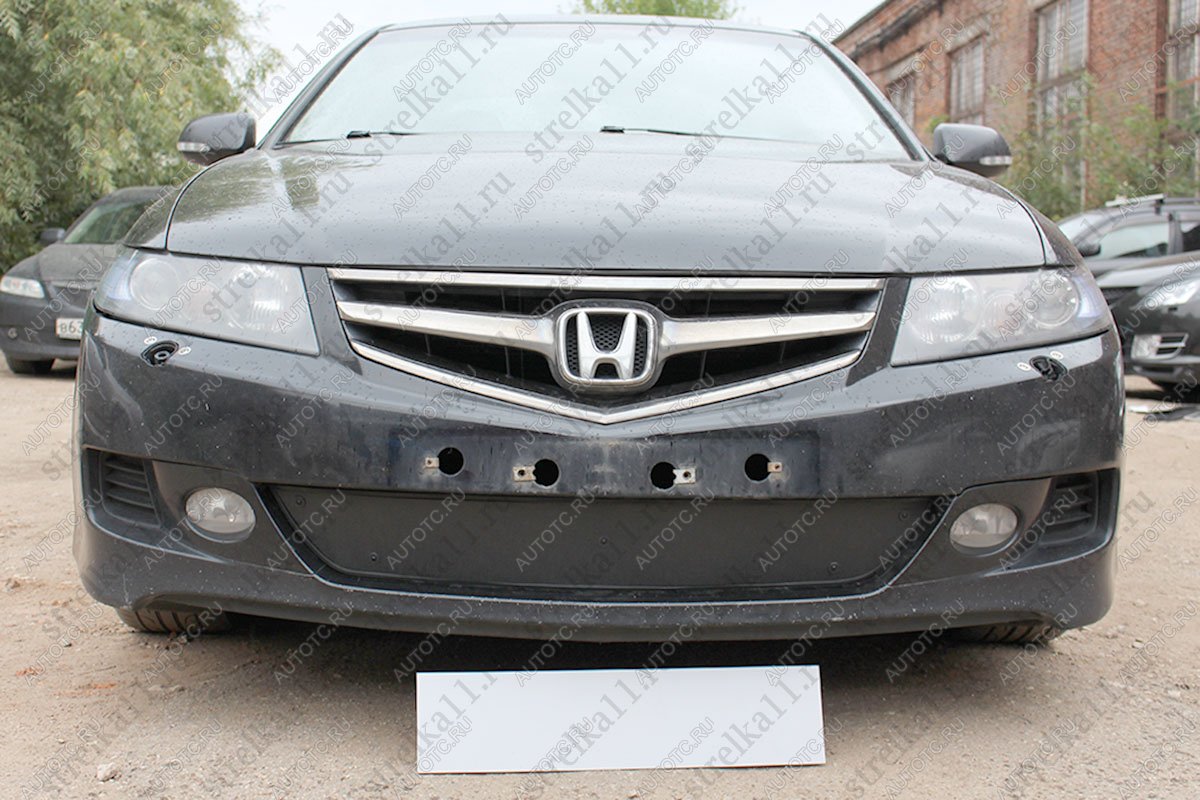 799 р. Зимняя заглушка решетки радиатора Стрелка11  Honda Accord  CM (2006-2008) универсал рестайлинг (черная)  с доставкой в г. Омск