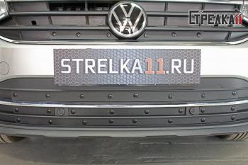 599 р. Зимняя заглушка решетки радиатора (верх) Стрелка11 Volkswagen Tiguan Mk2 рестайлинг (2020-2022) (черная)  с доставкой в г. Омск. Увеличить фотографию 1