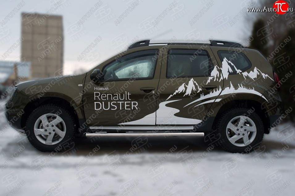 5 899 р. Защита порогов из круглой трубы диаметром 63 мм Russtal v23  Renault Duster  HS (2015-2021) рестайлинг (Сталь с полимерным покрытием. Цвет: серебристый)  с доставкой в г. Омск