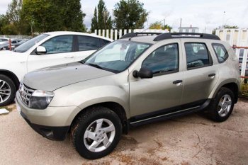 Молдинги дверей Артформ Renault Duster HS дорестайлинг (2010-2015)