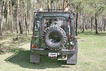 29 999 р. Бампер задний силовой РИФ Land Rover Defender 110 1 L316 рестайлинг 5дв. (2007-2016) (Под лебёдку)  с доставкой в г. Омск. Увеличить фотографию 2