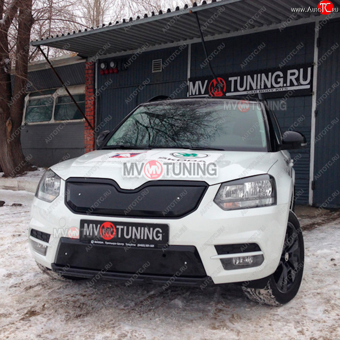 2 999 р. Заглушка решетки радиатора MV-Tuning (комплектация City и MONTE CARLO)  Skoda Yeti (2013-2018) (Поверхность текстурная)  с доставкой в г. Омск