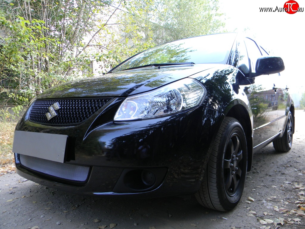 1 539 р. Сетка на бампер Russtal (хром) Suzuki SX4 GYA,GYB  рестайлинг, хэтчбэк (2010-2016)  с доставкой в г. Омск