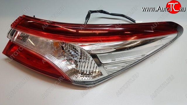 39 649 р. Правый фонарь задний внешний Original Toyota Camry XV70 дорестайлинг (2017-2021)  с доставкой в г. Омск