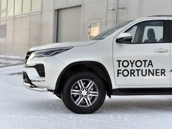 21 899 р. Защита переднего бампера (Ø63 мм с клыками, нержавейка) Russtal Toyota Fortuner AN160 рестайлинг (2020-2024)  с доставкой в г. Омск. Увеличить фотографию 4