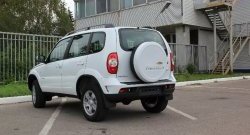 1 779 р. Чехол запасного колеса Chevrolet V3 Chevrolet Niva 2123 рестайлинг (2009-2020) (Окрашенный)  с доставкой в г. Омск. Увеличить фотографию 2