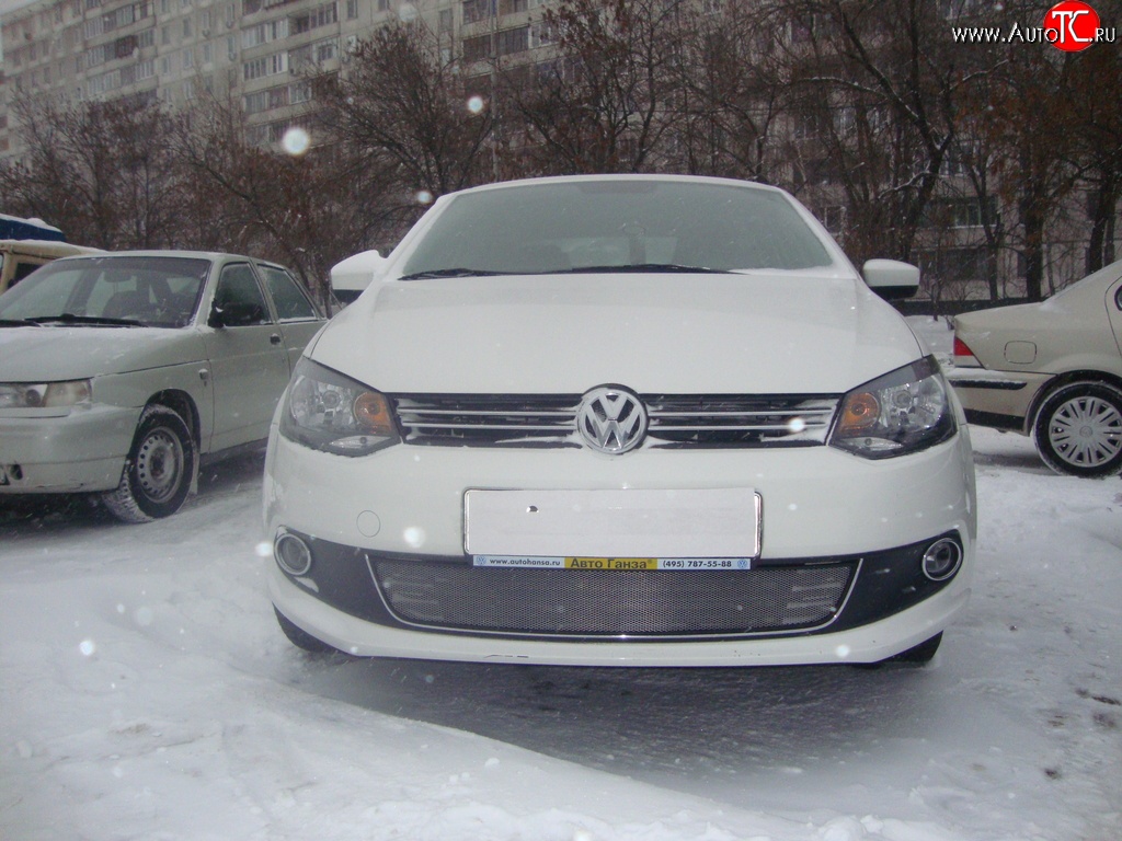 2 189 р. Сетка на бампер Russtal (хром) Volkswagen Polo 5 хэтчбек рестайлинг (2015-2020)  с доставкой в г. Омск