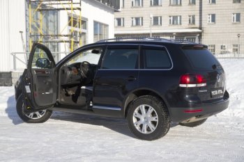 2 869 р. Накладки на внутренние пороги дверей RA  Volkswagen Touareg  GP (2006-2010) рестайлинг  с доставкой в г. Омск. Увеличить фотографию 2